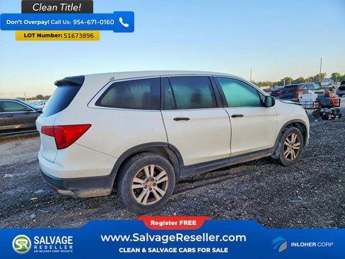 Used 2017 Honda Pilot LX image 4