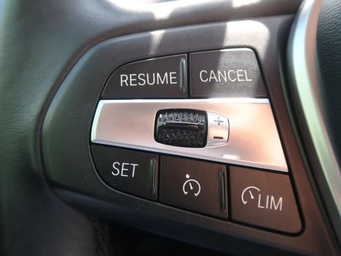 Used 2024 BMW 230i Coupe w/ Convenience Package RWD image 33