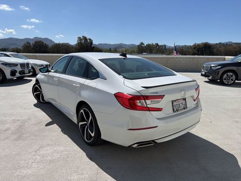 Used 2022 Honda Accord Sport image 2