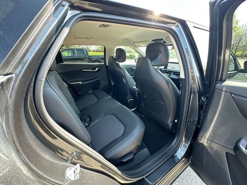 Used 2024 Kia EV6 Light image 17