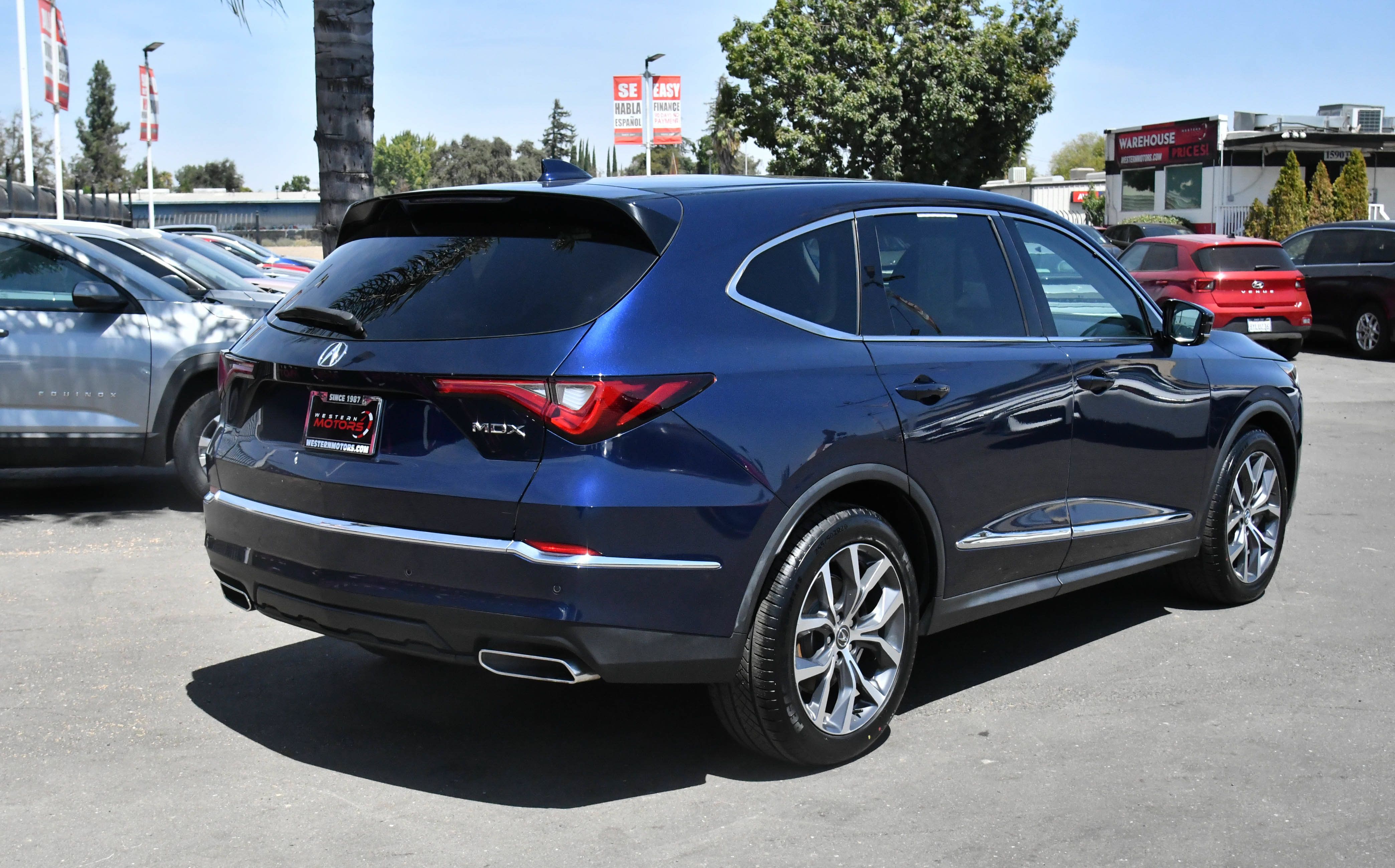 Used 2022 Acura MDX w/ Technology Package FWD image 8