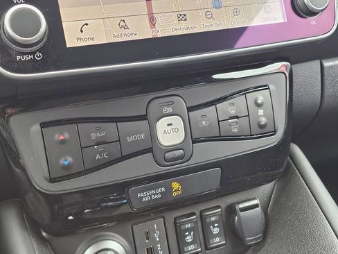 Certified 2025 Nissan Leaf SV Plus FWD image 25