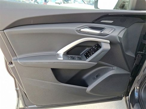 New 2025 Audi Q5 Premium Plus image 8