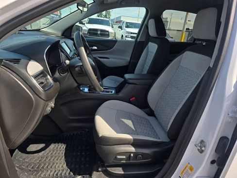Used 2022 Chevrolet Equinox LT AWD/4WD image 25