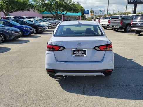 Used 2025 Nissan Versa SV w/ Trunk Package FWD image 5