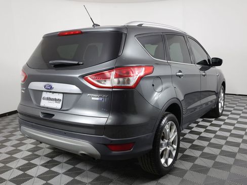 Used 2016 Ford Escape Titanium image 3