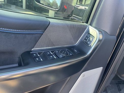 New 2025 Ford F350 Platinum w/ Tremor Off-Road Package image 9