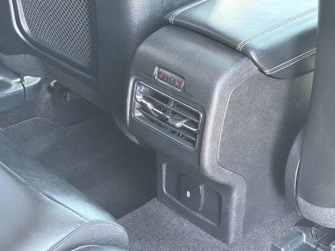 Used 2021 Lincoln Corsair AWD w/ Premium Package image 26
