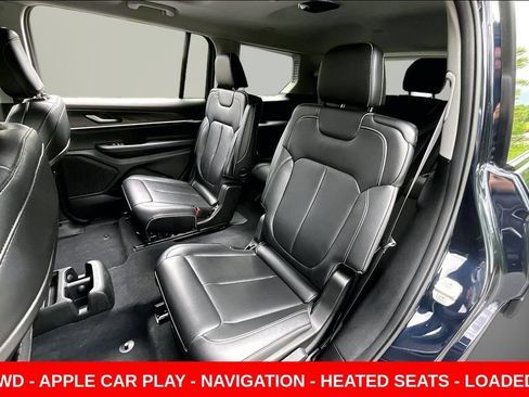 Used 2023 Jeep Grand Cherokee L Limited AWD/4WD image 21