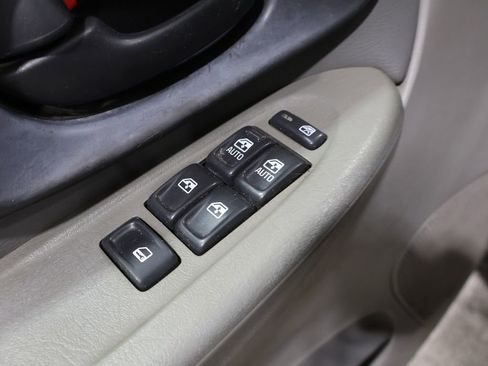 Used 2004 Chevrolet TrailBlazer LS w/ LS Preferred Equipment Group image 17