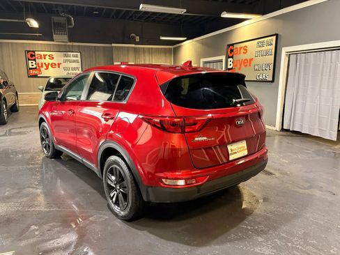 Used 2019 Kia Sportage LX AWD/4WD image 4