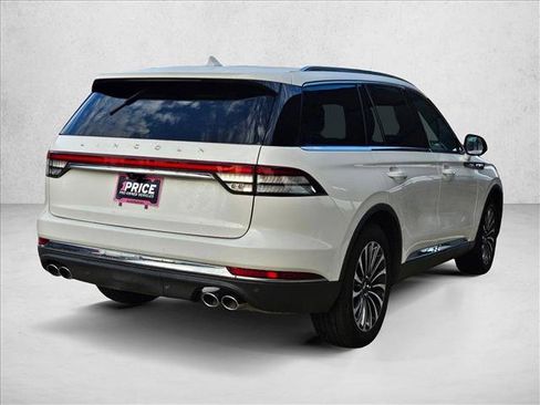 Used 2023 Lincoln Aviator Reserve w/ Elements Package Plus RWD image 5