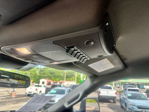 Used 2022 Ford F250 XL w/ Power Equipment Group image 16