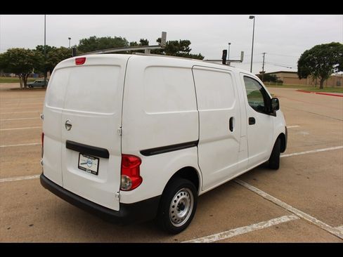 Used 2016 Nissan NV200 S FWD image 11