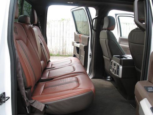 Used 2019 Ford F150 King Ranch w/ Equipment Group 601A Luxury AWD/4WD image 29