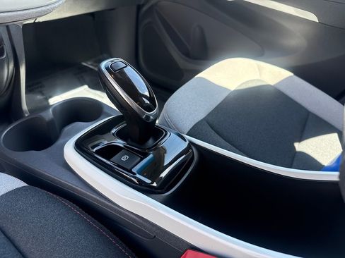 Used 2020 Chevrolet Bolt LT FWD image 23