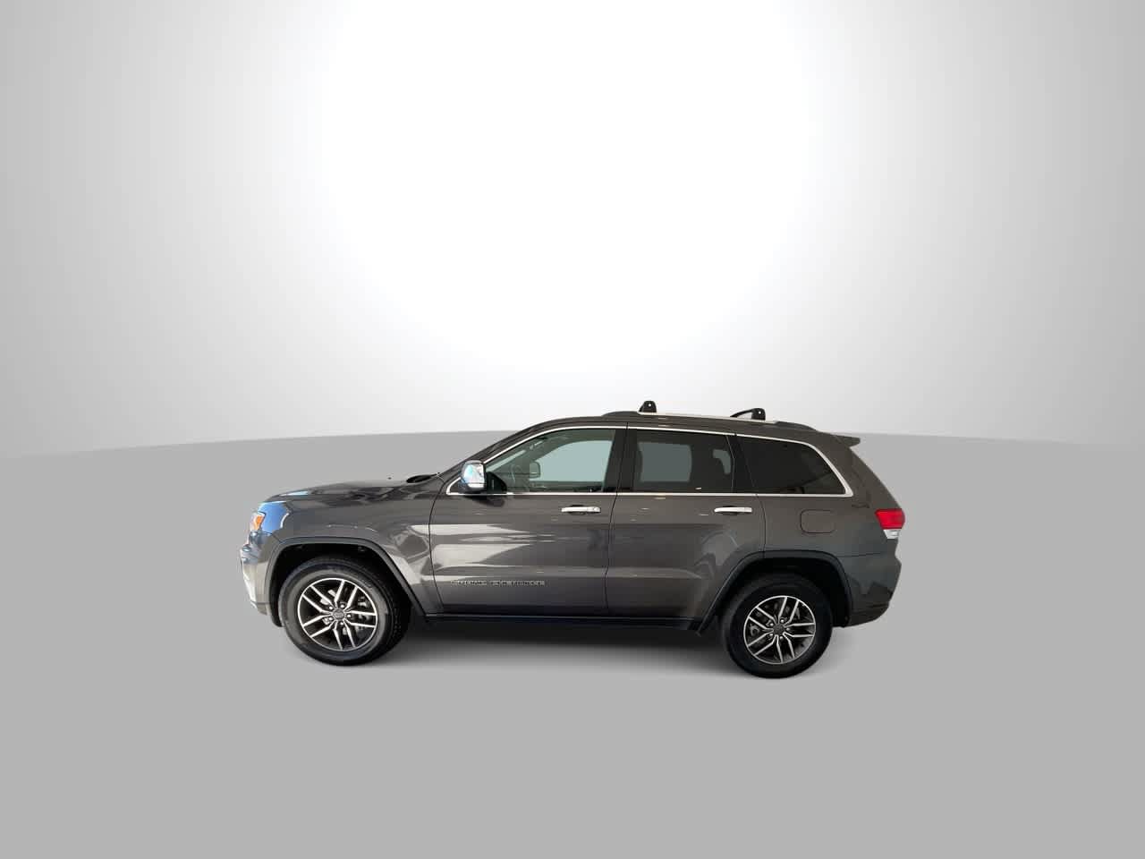 Used 2019 Jeep Grand Cherokee Limited AWD/4WD image 5