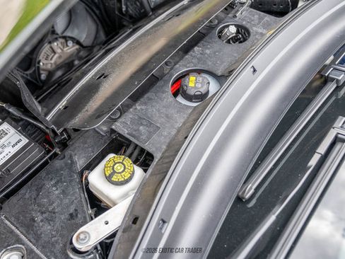 Used 2019 BMW i8 Coupe image 24