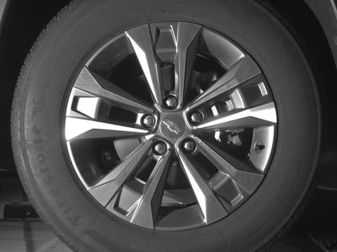 Used 2025 Chevrolet Equinox LT image 13