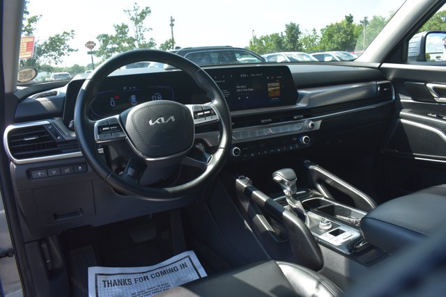 Used 2025 Kia Telluride S FWD image 19