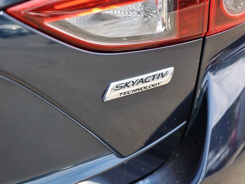 Used 2014 MAZDA MAZDA3 i Touring FWD image 10