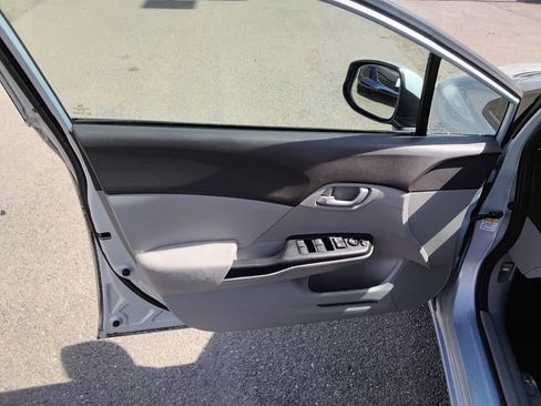Used 2012 Honda Civic LX image 9