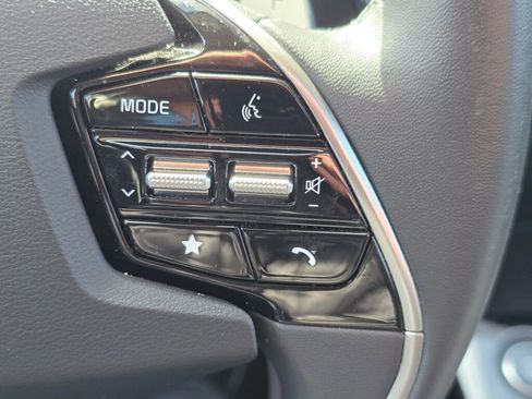 Used 2024 Kia Niro EX Touring FWD image 38