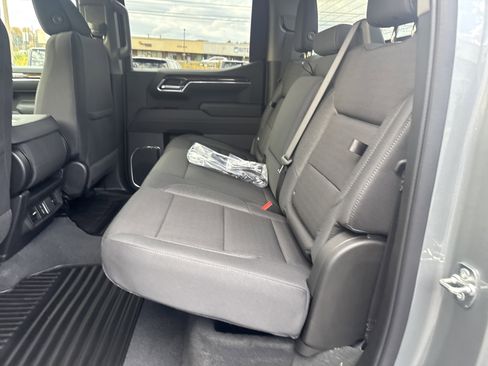 New 2026 GMC Sierra 1500 Elevation image 13