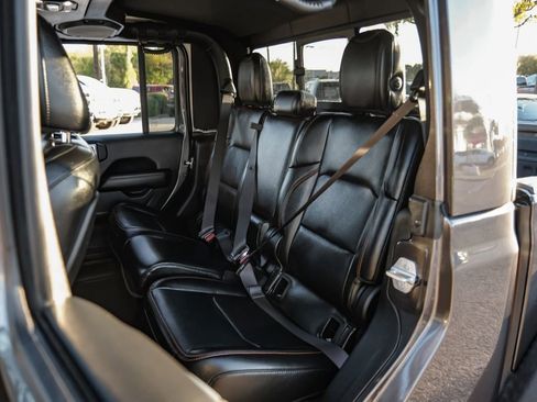 Used 2021 Jeep Gladiator Mojave image 38