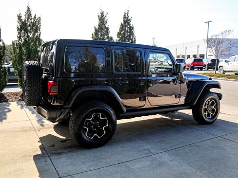 Used 2021 Jeep Wrangler Unlimited Rubicon 4xe w/ Cold Weather Group image 11