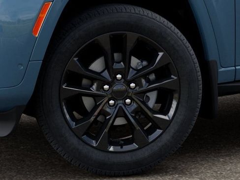 New 2026 Jeep Grand Cherokee Limited AWD/4WD image 4