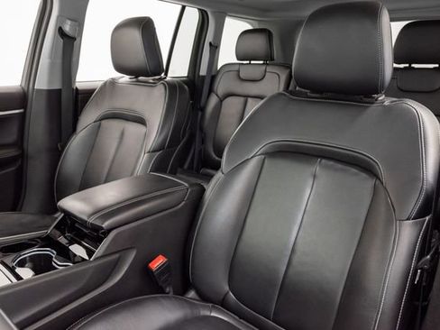 Used 2023 Jeep Grand Cherokee Limited w/ Black Appearance Package image 8