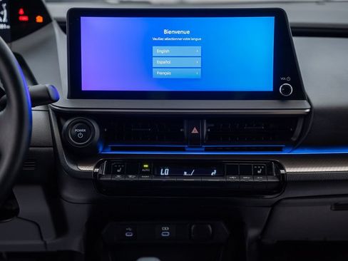 Certified 2023 Toyota Prius XLE FWD image 21