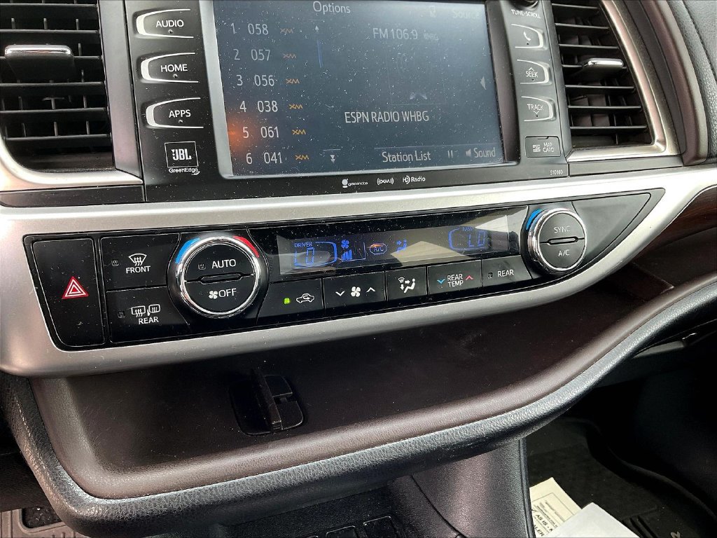 Used 2016 Toyota Highlander Limited Platinum AWD/4WD image 7