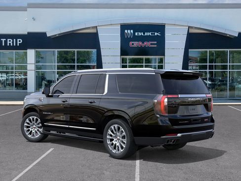 New 2026 GMC Yukon XL Denali w/ Sun & Power Step Package AWD/4WD image 5