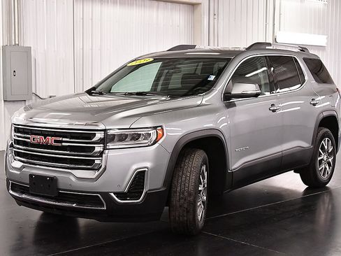 Used 2023 GMC Acadia SLE w/ Driver Convenience Package AWD/4WD image 3