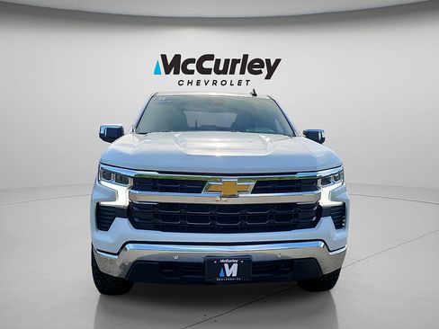 Used 2025 Chevrolet Silverado 1500 LT w/ Z71 Off-Road Package AWD/4WD image 2