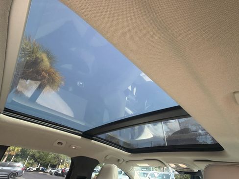 Certified 2023 Volvo XC40 B4 Plus w/ Protection Package Premier FWD image 20
