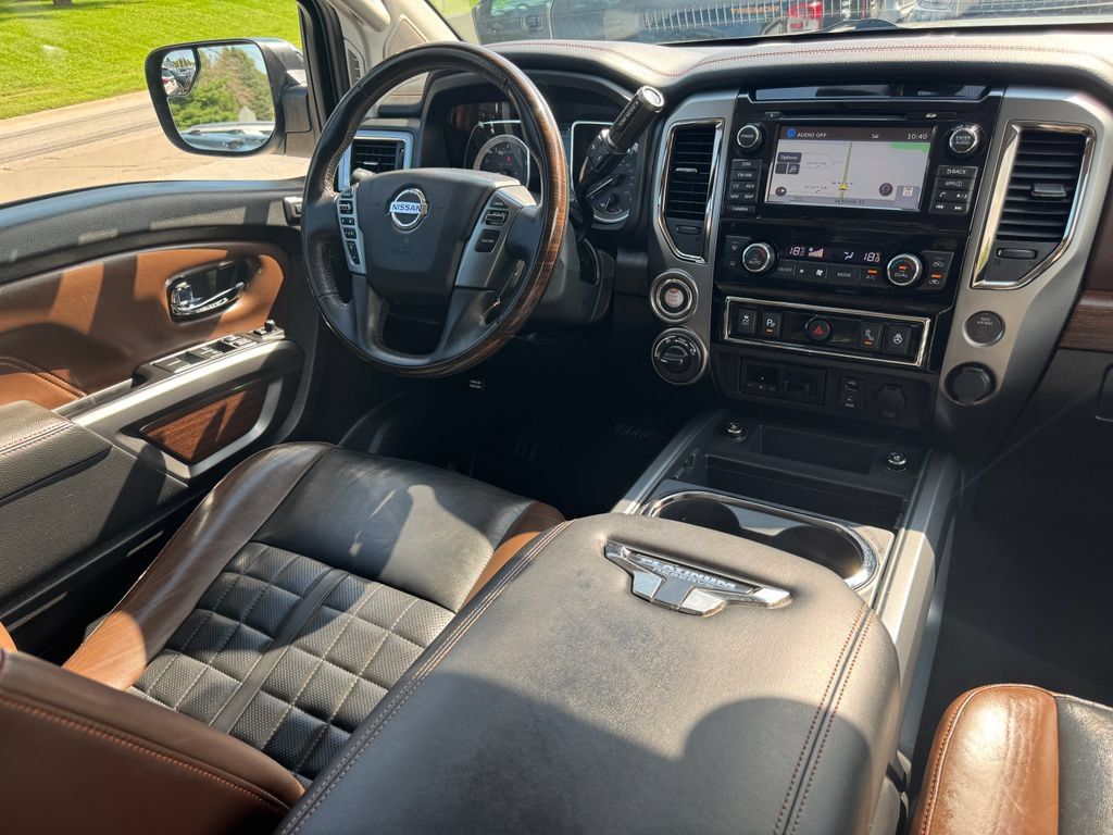 Used 2018 Nissan Titan Platinum Reserve AWD/4WD image 23