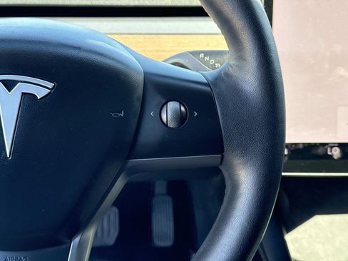 Used 2023 Tesla Model 3 Standard Range image 28