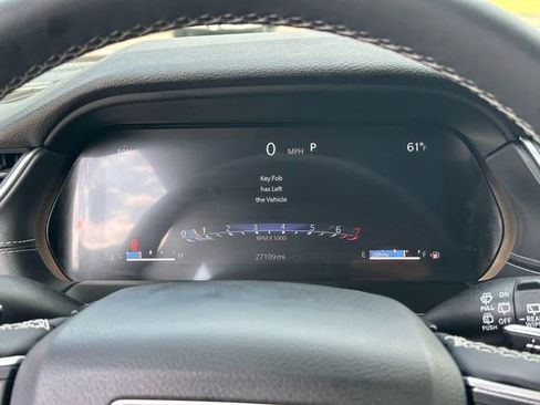 Used 2025 Jeep Grand Cherokee Altitude image 15