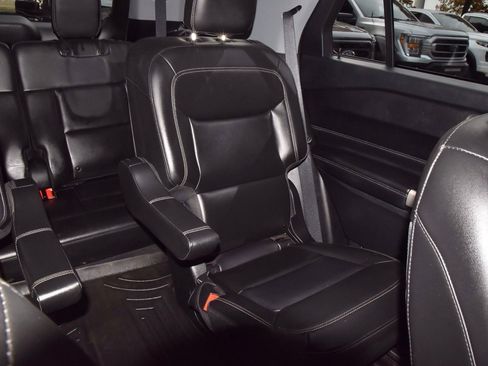 Used 2023 Ford Explorer XLT w/ Equipment Group 202A image 22