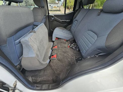 Used 2005 Nissan Xterra Off-Road AWD/4WD image 24