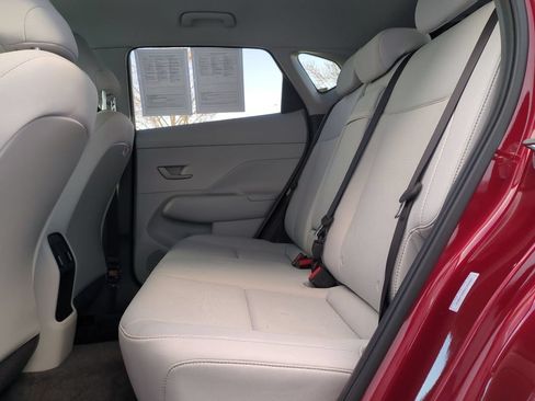 Used 2025 Hyundai Kona SEL FWD image 14