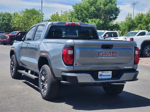 New 2025 GMC Canyon Elevation w/ Convenience Package image 3