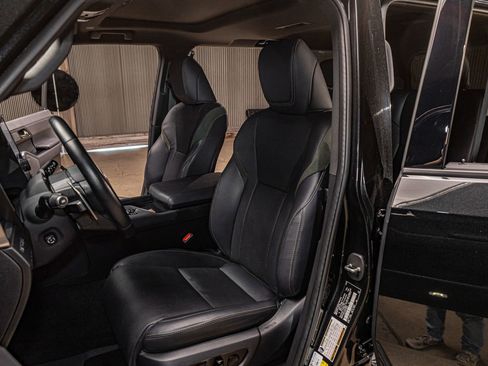 Used 2025 Lexus GX 550 AWD/4WD image 21