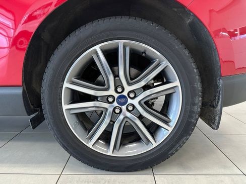 Used 2020 Ford Edge Titanium image 8