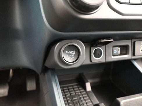 New 2025 Ford Maverick Lobo image 16