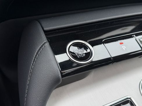 New 2026 Lincoln Navigator L Reserve AWD/4WD image 28