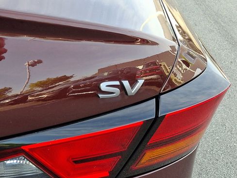 Used 2024 Nissan Altima 2.5 SV FWD image 31